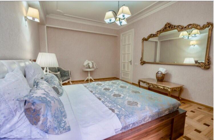 Royal Apartments Tbilisi Eksteriør billede